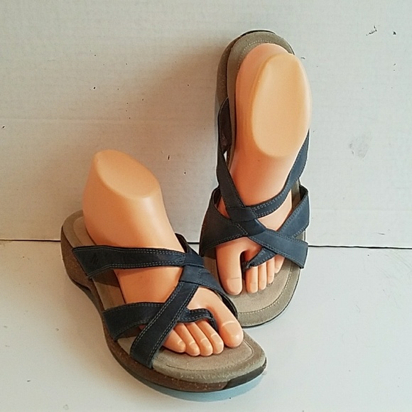 merrell navy sandals